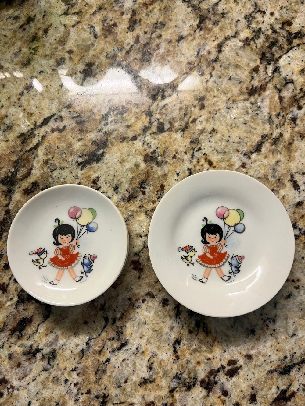Vintage set of child’s dishes. Made in Japan. Four of each size.